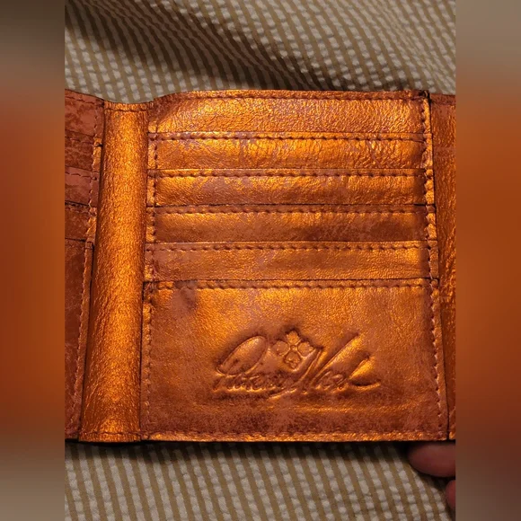 Patricia Nash New Wallet - Picture 6 of 10